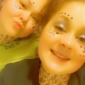 Meet your Posher, Krystal